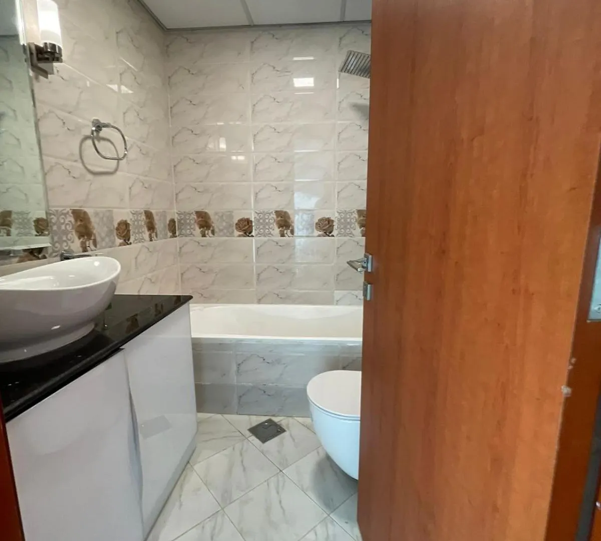 Studio Apartment In Jumeriah Village Triangle District 2 Dubai