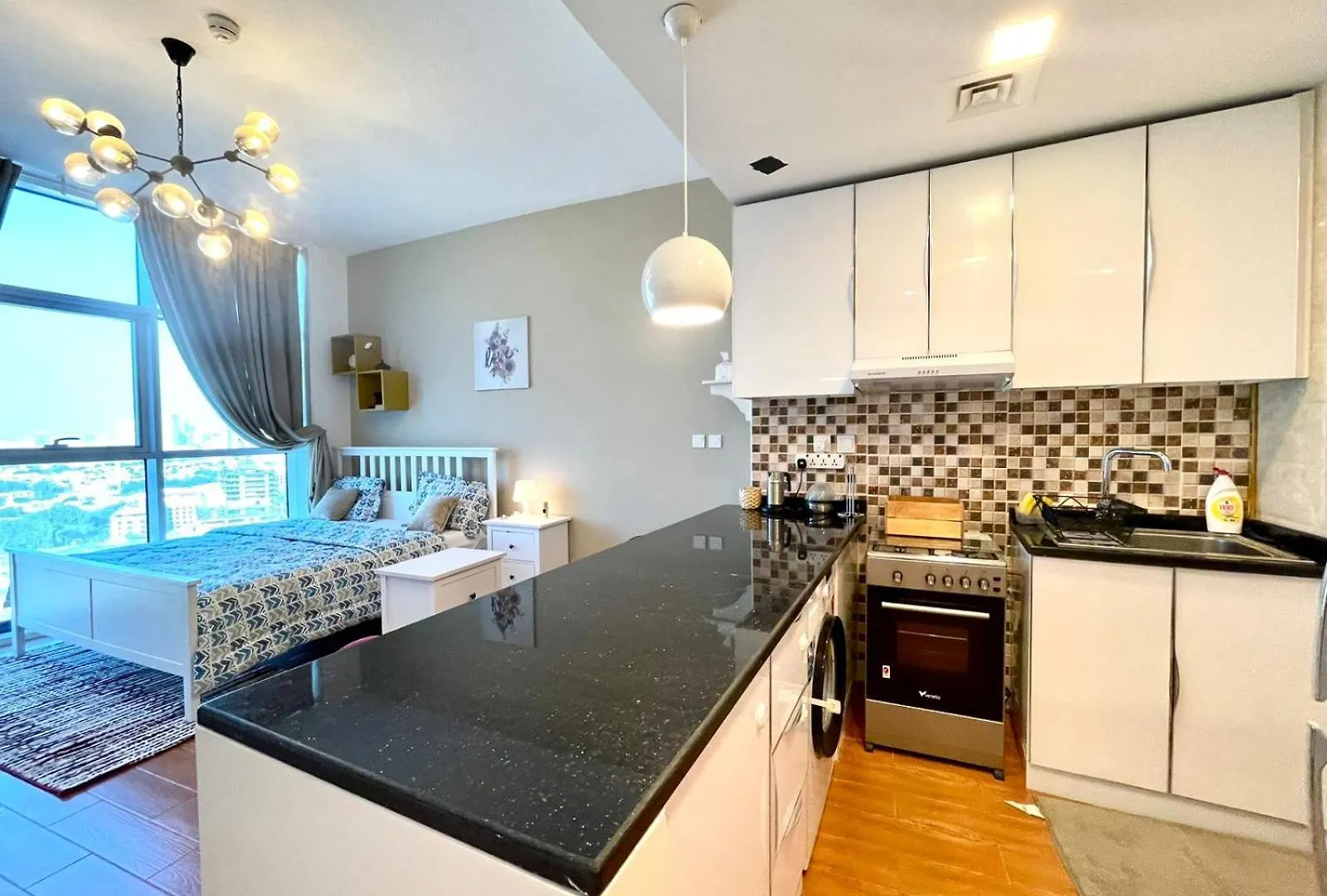 Studio Apartment In Jumeriah Village Triangle District 2 두바이